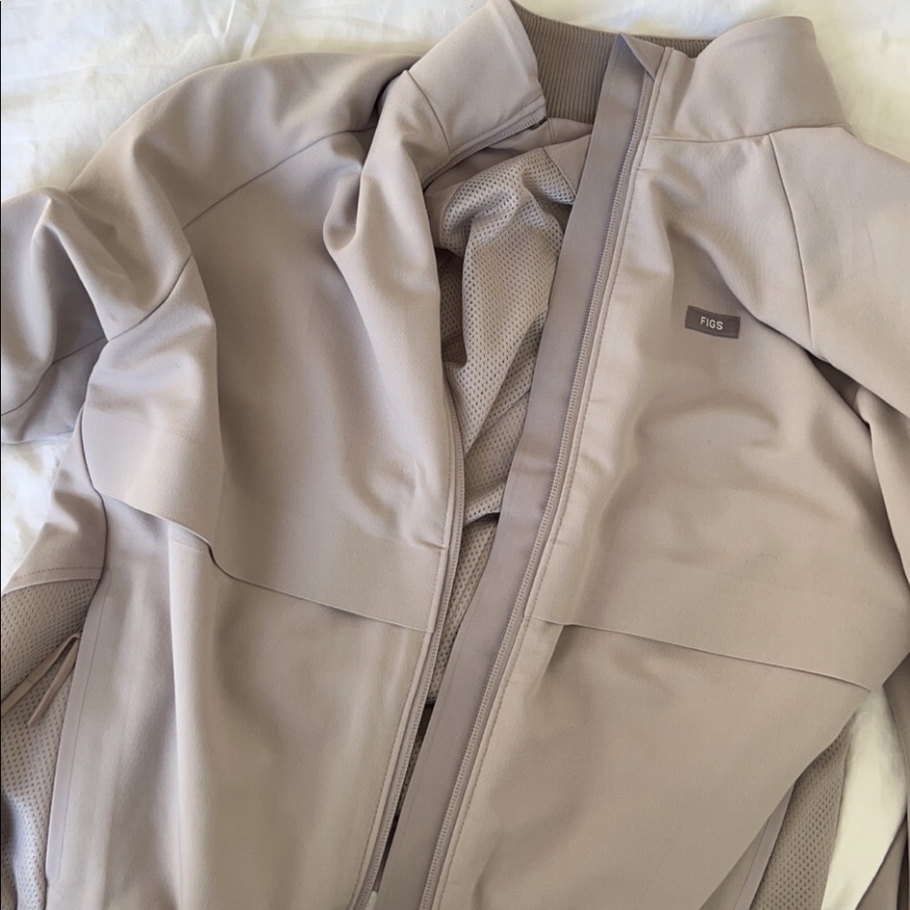 FIGS SCRUB JACKET